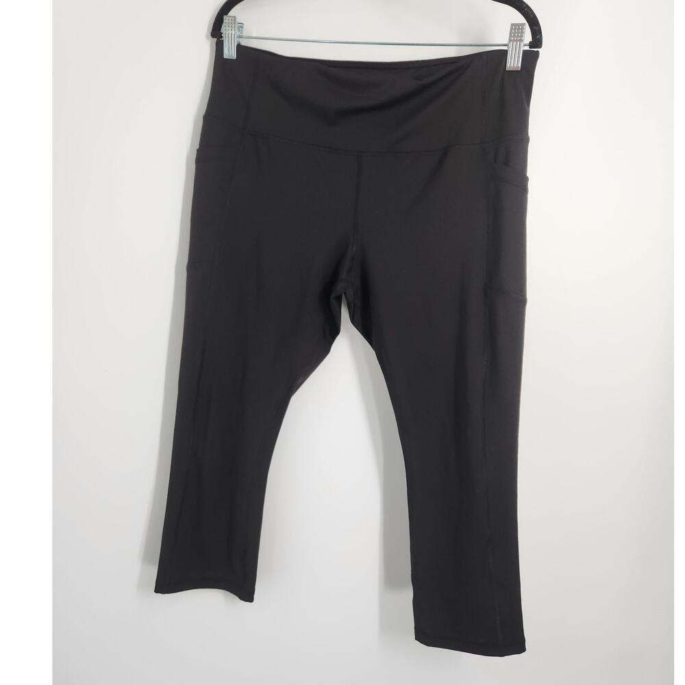 Avia Black Capri Leggings Women's Size XL 16-18 Athletic Workout Cropped Active